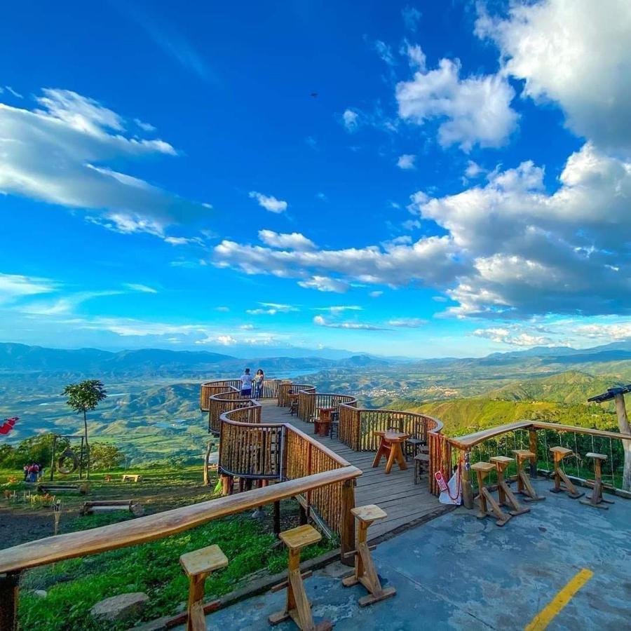 Capilla Del Sol Hotel Garzon  ภายนอก รูปภาพ