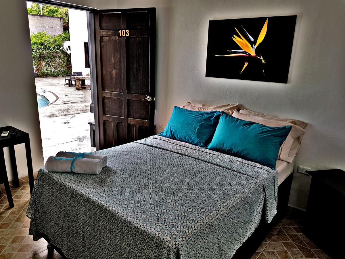 Capilla Del Sol Hotel Garzon  ภายนอก รูปภาพ