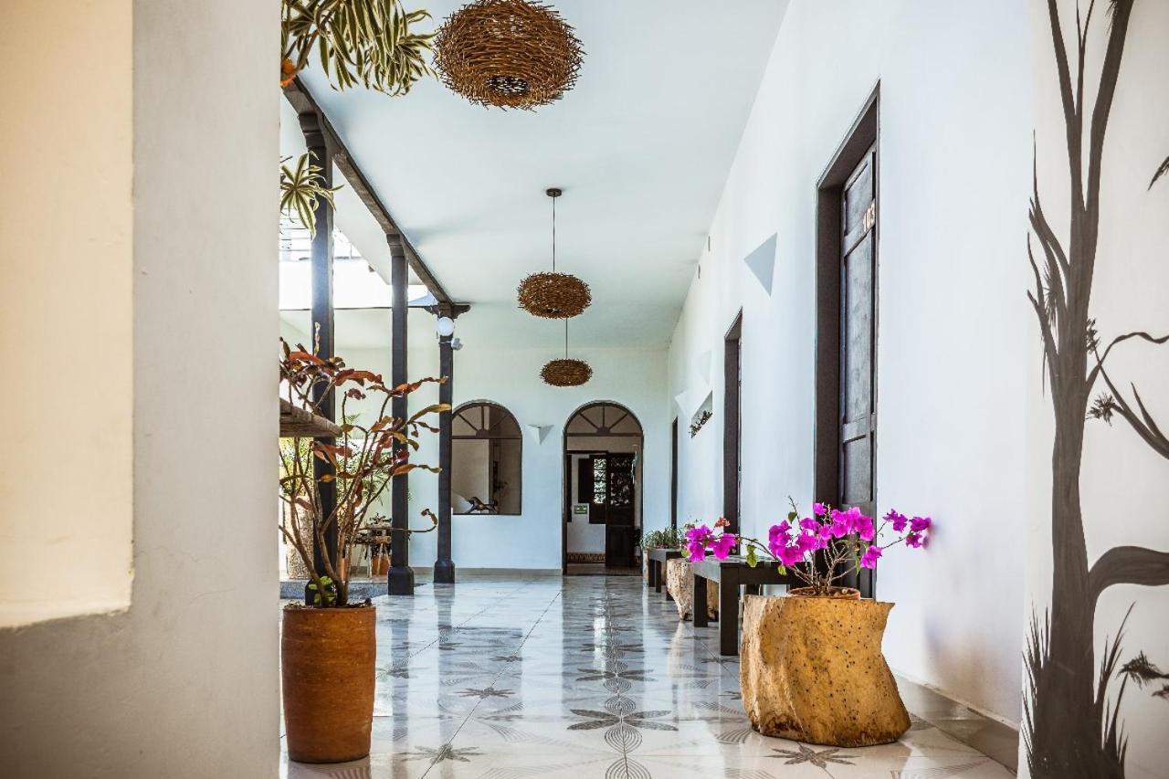 Capilla Del Sol Hotel Garzon  ภายนอก รูปภาพ